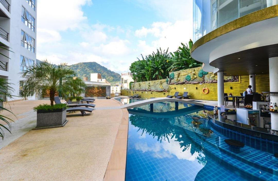 Phuketbnbdotcom 2 Bedrooms 2 Balconies Oceanpoolviews Appartamento