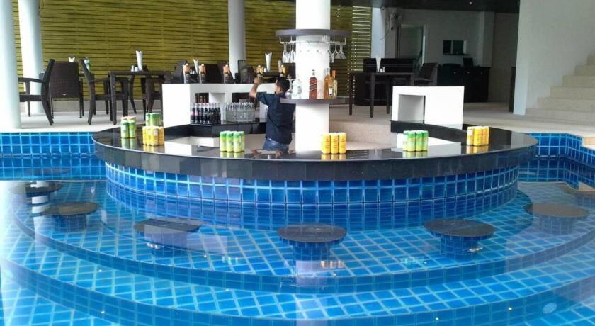 Phuketbnbdotcom 2 Bedrooms 2 Balconies Oceanpoolviews Appartamento Patong