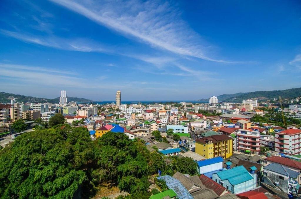 Phuketbnbdotcom 2 Bedrooms 2 Balconies Oceanpoolviews Appartamento Patong