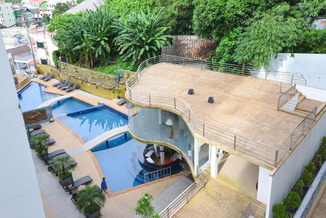 Appartamento Phuketbnbdotcom 2 Bedrooms 2 Balconies Oceanpoolviews *